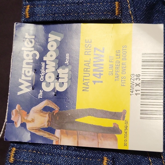 NWT Cowboy Cut Womans Wrangler Western Jean 11x36, Natural Rise Slim Fit Tapered - Picture 2 of 9